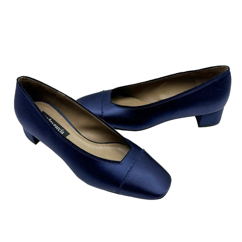 Pedro Garcia Eladia NEW Navy Silk Satin Low Block Heel Slip On Pump $550 - Picture 3 of 14